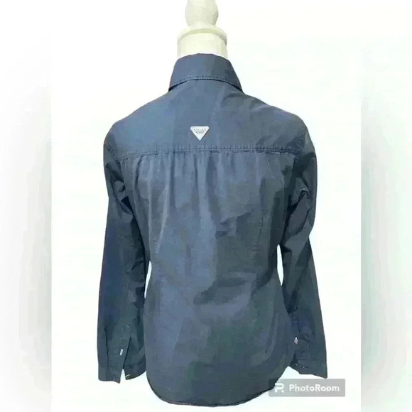 Columbia Women's button up shirt - Picture 2 of 3